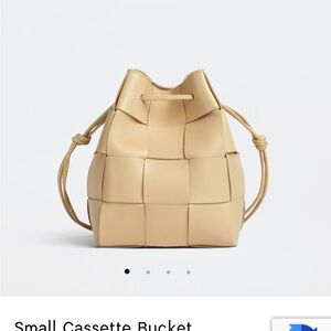 NWOT 100% Authentic Bottega Veneta small cassette bag in “porridge”